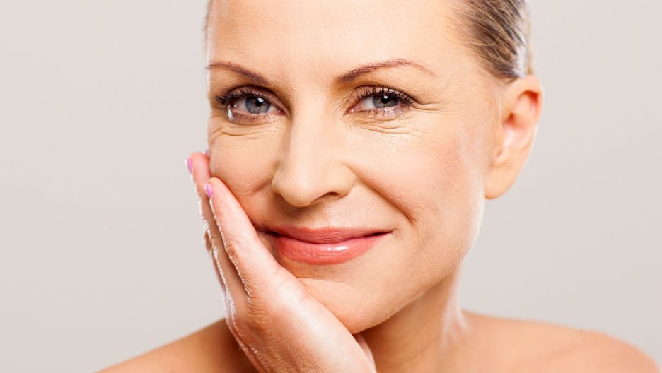 Zabieg złuszczający, oczyszczający, wygładzający do cery dojrzałej OXYGENEO PREMIUM