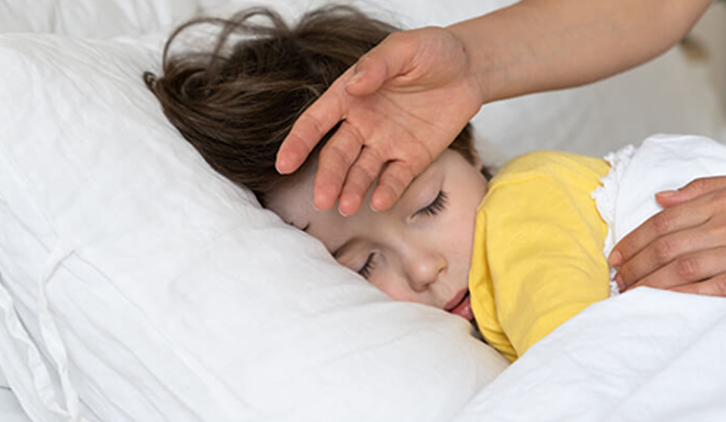 Sepsa nie jest chorobą, a zespołem objawów chorobowych. Sepsa może być konsekwencją infekcji wywołanej przez bakterie, grzyby bądź wirusy. Największym ryzykiem są zakażenia meningokokami.